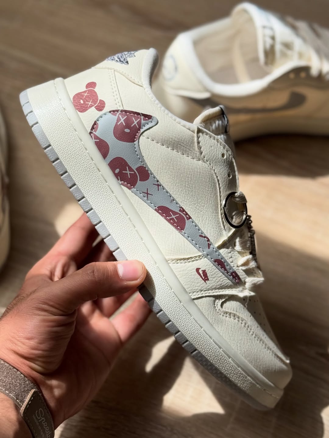 تراویس کاز کرم