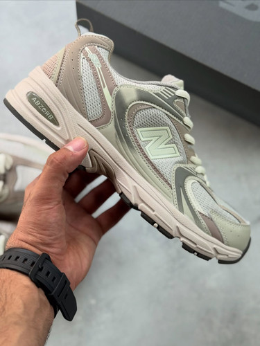 نیوبالانس ۵۳۰ پسته ای مسترکوالیتی